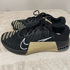 Nike Metcom 9 size 14